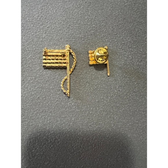 Vintage American Flag Pins – Rhinestone Patriotic Brooch Set of 2 - Picture 2 of 4